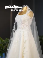  29 فساتين زفاف وخطوبة بالجملة