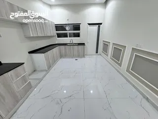  17 فيلا للايجار villa for rent