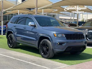  13 Jeep Grand Cherokee 2021