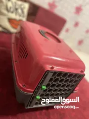  2 مستلزمات قطه مستعمله استعمال بسيط وبحاله ممتازه مشط -شامبو-مقص اظافر-رمل نص الكيس -لتر بوكس-بوكس نقل