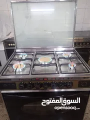  4 فرن غاز يونيفرسال ايطالي ستانلس ستيل شغال فوق و تحت مع بعض نار زرقاء قوية شوايات ممتازه قياس 90 و 80