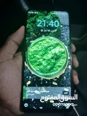  1 هاتف نقال نظبف