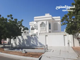  1 5 BR Well Maintained Villa for Rent – Shatti