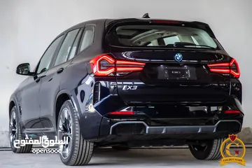  5 الان لدى شركة العلامة الذهبية لتجارة السيارات   BMW IX3 2024 M kit full Electric
