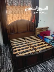  2 تخت مجوز خشب زان بدون فرشه  ام النواره  السعر 40 دينار من الاخر