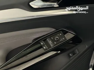  25 VW ID.4 CROZZ PRO 2024 PIANO BLACK أبيضّ لؤلؤي