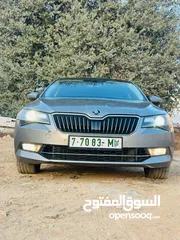  10 سكودا سوبير بنزين 4/4  280حصان اقتصاديه جدا المحرك الجديدللبيع سكودا سوبرب 2019