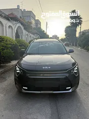  2 Kia Niro hybrid