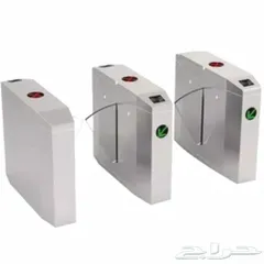  3 مصدات هيدروليك وبوابات مواقف وبوابات دخول الموظفين للمصانع والهيئات وغيرها