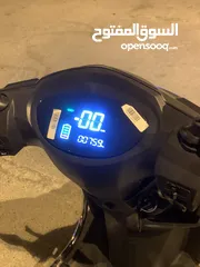  4 للبيع سكوتر كهربائية شبه جديدة مديل 2025