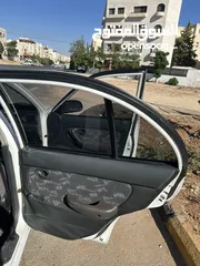  15 هيونداي اكسنت 97 قصة الدب هاتشباك بحالة ممتازة