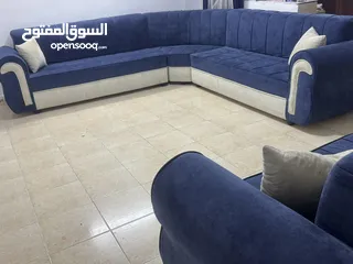  2 طقم كورنر 9 مقاعد لون كحلي وبيج استعمال خفيف بداعي السفر