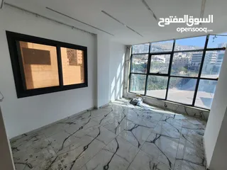  4 مكتب للبيع