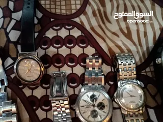  1 ساعات اصلي قديم للبيع وقابل للمفاوضه  النوع اصلي واغلبهم شغال