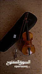  1 كمان مستعمل بحاله ممتازه للبيع او للبدل