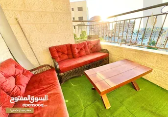  9 شقة بموقع مميز قريب لوسط البلد واسعة للبيع في عين مصباح  باطلالة مميزة