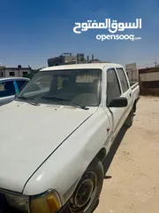  1 تويوتا كورولا كوم