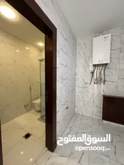  3 شقة أرضية فاخرة للبيع طريق المطار الحويطي خلف المدارس العالمية .. بسعر لقطة