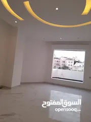  17 شقق جديدة للبيع
