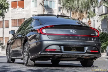  6 Hyundai Sonata 2022 Hybrid  يمكن التمويل بالتعاون مع المؤسسات المعتمدة لدى المعرض