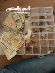  4 عملة ورقية و معدنية و مجموعة طوابع