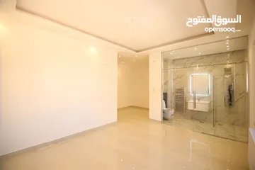  21 شقة طابق اول 205 م فخمه ومميزه للبيع مرج الحمام من المالك شركه الحمزة للاسكان بقرب دوار البكري