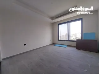  9 شقة للايجار في الدوار الرابع ( Property 36858 ) سنوي فقط