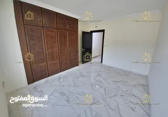  2 شقة طابقية - خلدا - 4نوم 2 ماستر - 365م - عروضنا غير..