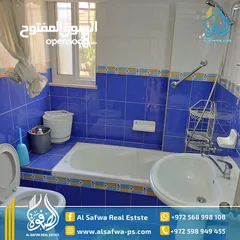  14 شقه مميزه جدا في حي راقي مع اطلاله جميله