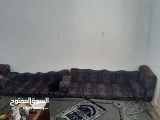  2 فرش عربي للبيع المستعجل وبرادي وسجاد بسعر مغري جدا