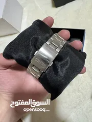  3 ساعتين seiko و polo بحالة الجديد
