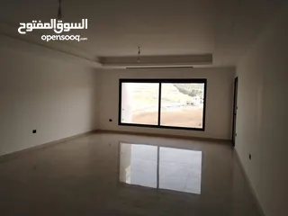  3 شقه للبيع في كريدور عبدون المساحه 300م