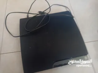 1 بلايستيشن 3 مهكر ومستعمل وهو في حالة ممتازة وبسعر رخيص