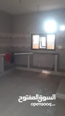  7 للبيع منزل جديد في ولاية صحم مقابل مركز الشرطة
