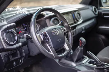  20 تويوتا تاكوما 2017  كابينة و نص مميز غيار عادي 4x4   بحالة ممتازة من المالك.