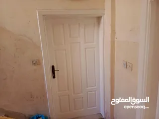  5 شقة في موقع مميز في جبل الأشرفية