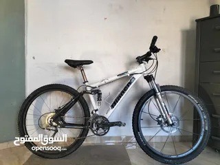  12 بسكليت من نوع Bianchi caal 8400