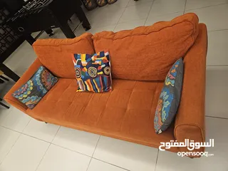  1 كنبة صوفا 3 اشخاص
