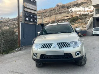  4 ميتسوبيشي هنتر نخب