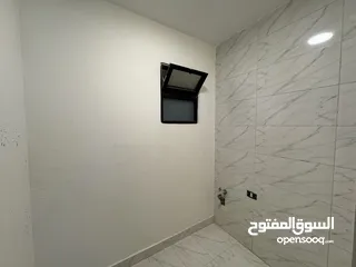  26 شقة طابق ارضي للبيع مساحة 240م باجمل مناطق خلدا (مشروع 113)