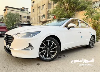  2 للبيع سوناته خليجي موديل 2023 ماشيه 17000 كفاله