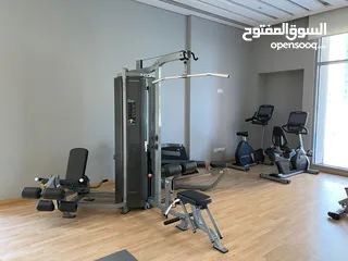  4 شقة للبيع في برج بالجفير