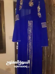  1 قفطان لون نيلي مطرز بسحاب قطعتين داخلي وخارجي