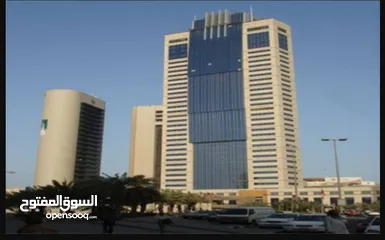  1 محل تجارى للايجار فى برج بيتك baitak tower السرداب-