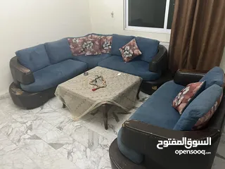  2 طقم كورنر بحاله جيد جدآ خشب زان ثقيل الفرش ضغط عالي تركي بدون الطاوله