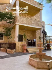  7 شاليهات للإيجار
