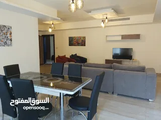  2 شقة فاخرة للايجار غرفتين نوم في شارع المدينة المنورة قرب مطعم ورد