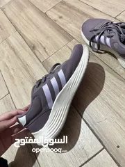  2 A good find!! Sporty light purple adidas shoes size 38.حذاء رياضي أديداس بنفسجي فاتح مقاس 38.