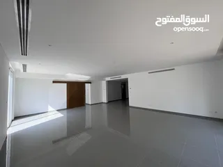  12 5 + 1 BR Amazing Large Villa in Al Mouj