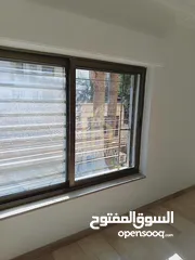  4 شقة أرضية طابقية 350م بتشطيبات راقية في أجمل مناطق عبدون / ref 3021